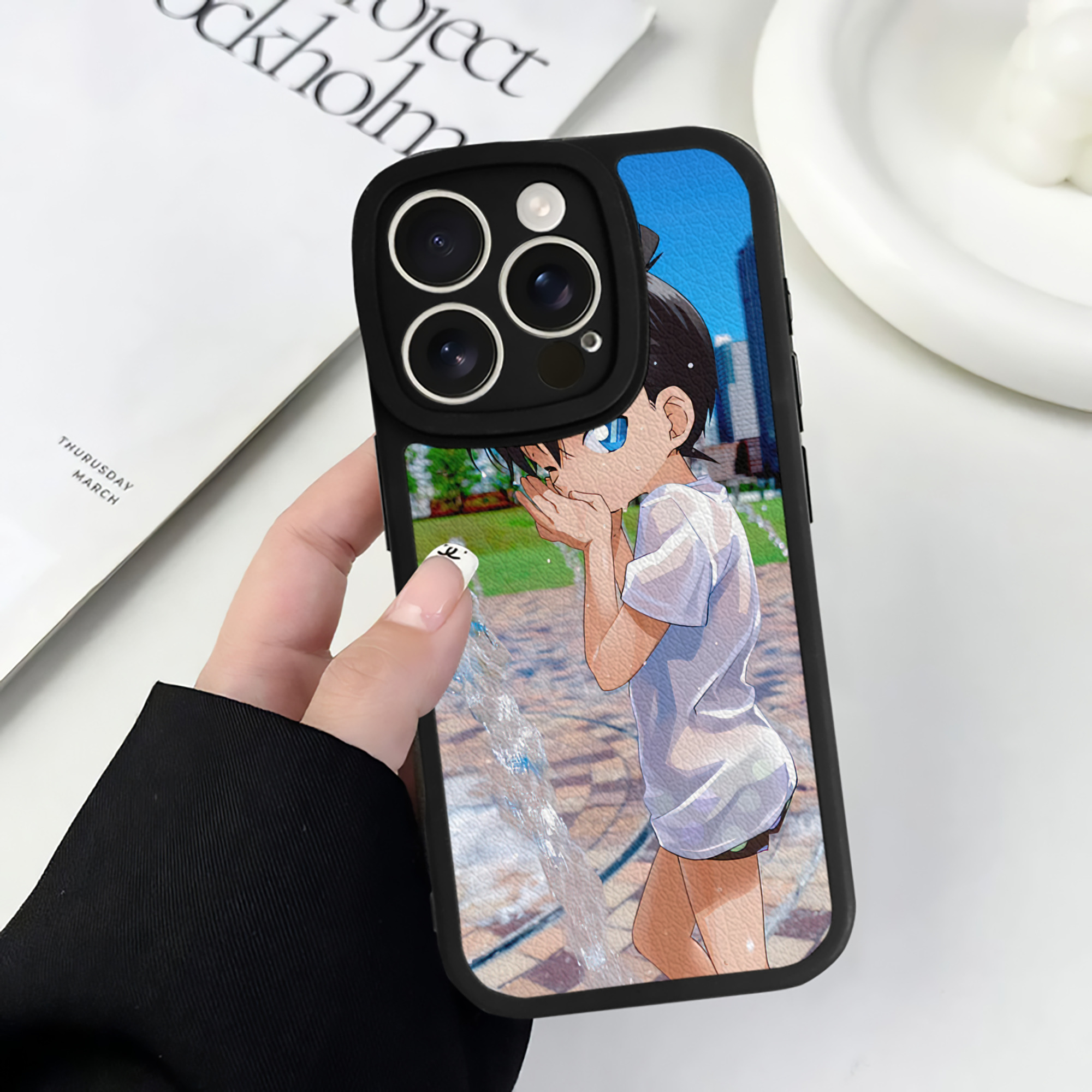 （画像用） 名探偵コナン Detective Conan 【iPhone 16シリーズ対応】シリコンスマホケース（レザー調） 材質：シリコン